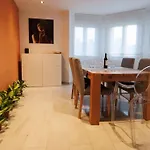 Comfy Stylish Stay In Malaga